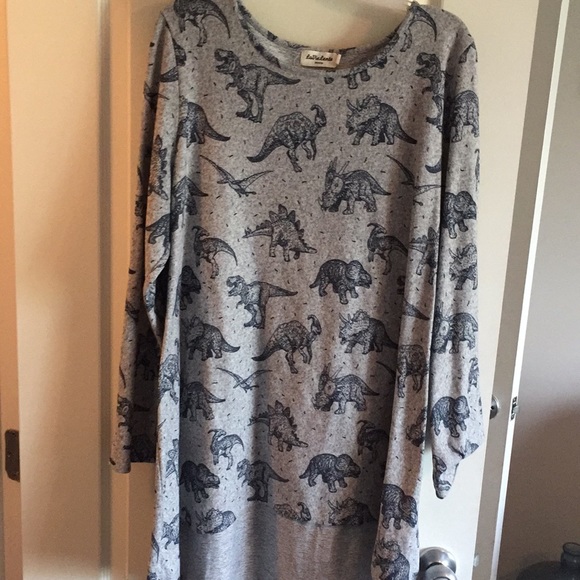 Tops - Dinosaur shirt